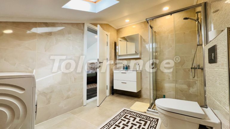 Вилла или дом в Арсланбуджак, Кемер с бассейном: купить недвижимость в Турции - 136362