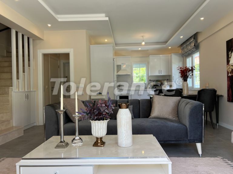 Вилла или дом в Арсланбуджак, Кемер с бассейном: купить недвижимость в Турции - 136585