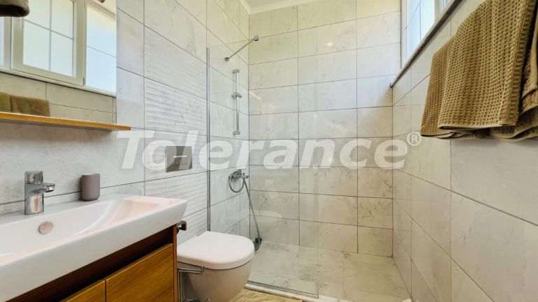 Вилла или дом в Арсланбуджак, Кемер с бассейном: купить недвижимость в Турции - 136594