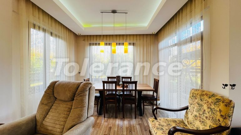 Вилла или дом в Арсланбуджак, Кемер с бассейном: купить недвижимость в Турции - 136754