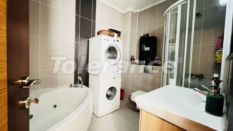 Вилла или дом в Арсланбуджак, Кемер с бассейном: купить недвижимость в Турции - 136755