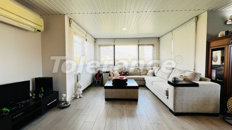 Вилла или дом в Арсланбуджак, Кемер с бассейном: купить недвижимость в Турции - 136763