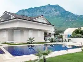 Вилла или дом в Асланбуджак, Кемер с бассейном: купить недвижимость в Турции - 24048
