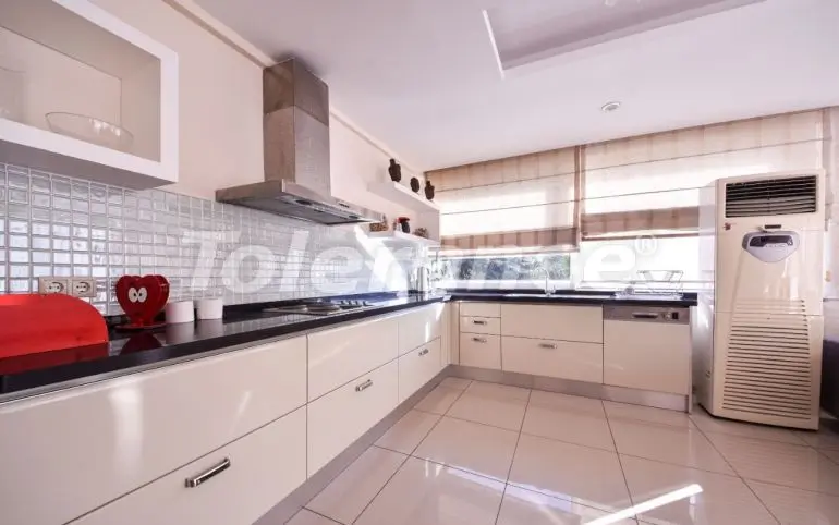 Вилла или дом от застройщика в Асланбуджак, Кемер с бассейном: купить недвижимость в Турции - 26820