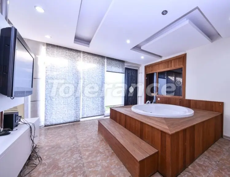 Вилла или дом от застройщика в Асланбуджак, Кемер с бассейном: купить недвижимость в Турции - 26831