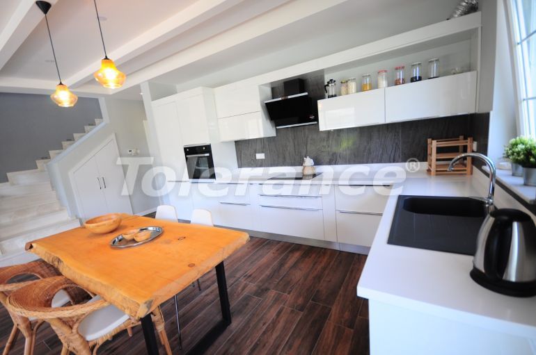 Вилла или дом в Асланбуджак, Кемер с бассейном: купить недвижимость в Турции - 67676