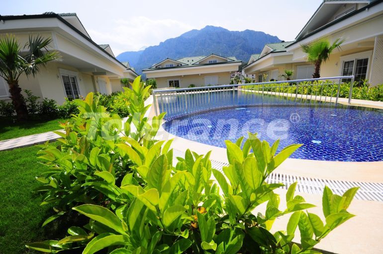 Вилла или дом в Асланбуджак, Кемер с бассейном: купить недвижимость в Турции - 67690