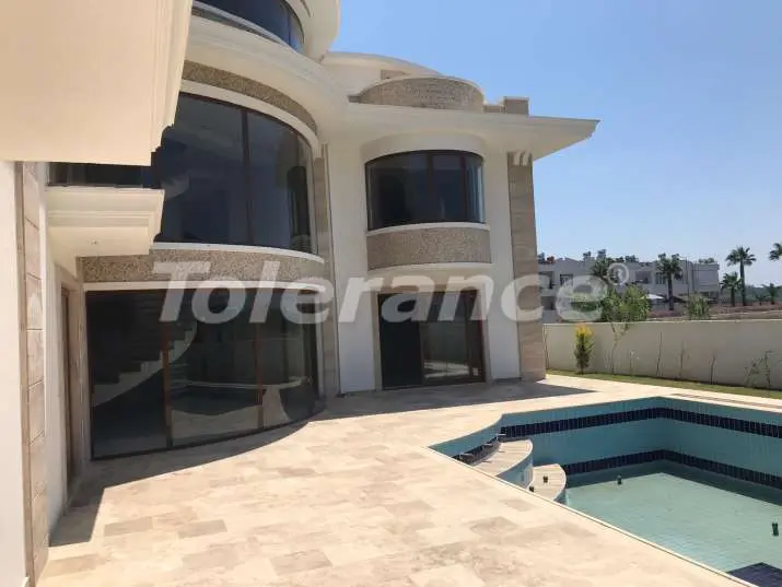 Вилла или дом от застройщика в Белеке с бассейном: купить недвижимость в Турции - 526