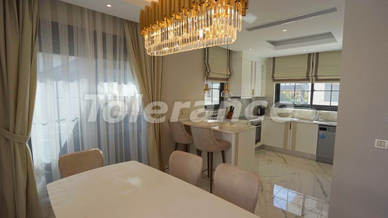 Вилла или дом от застройщика в Белеке с бассейном: купить недвижимость в Турции - 78573