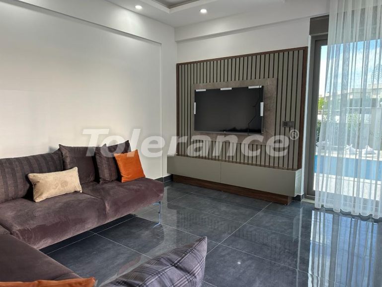 Вилла или дом в Белеке с бассейном: купить недвижимость в Турции - 79247