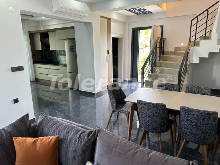 Вилла или дом в Белеке с бассейном: купить недвижимость в Турции - 79249