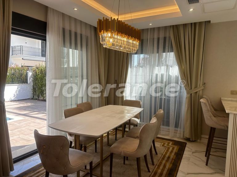 Вилла или дом от застройщика в Белеке с бассейном: купить недвижимость в Турции - 79338