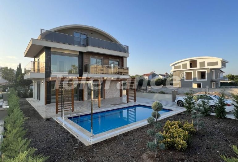 Вилла или дом от застройщика в Белеке с бассейном: купить недвижимость в Турции - 83778