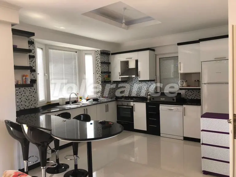 Вилла или дом в Центр Белека, Белек с бассейном: купить недвижимость в Турции - 17976