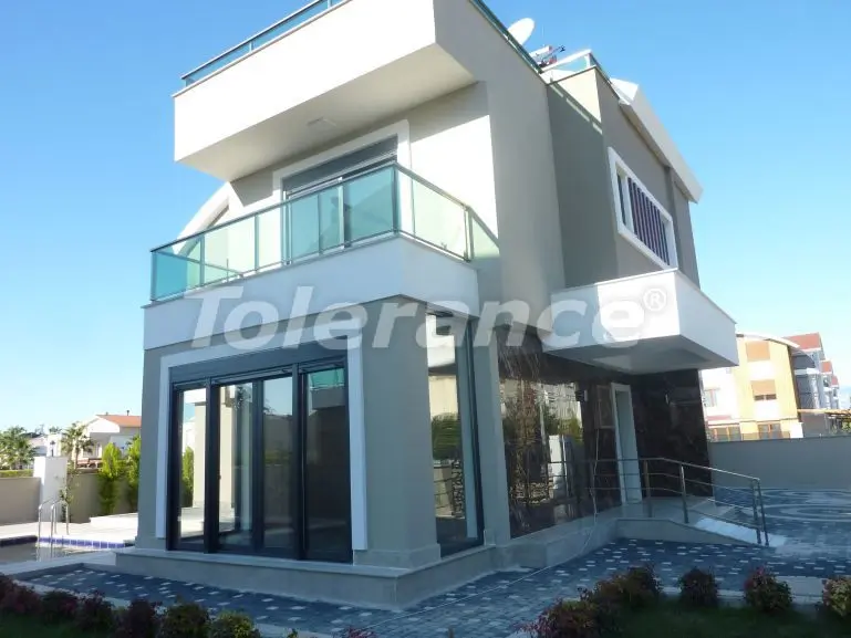 Вилла или дом в Центр Белека, Белек с бассейном: купить недвижимость в Турции - 22445