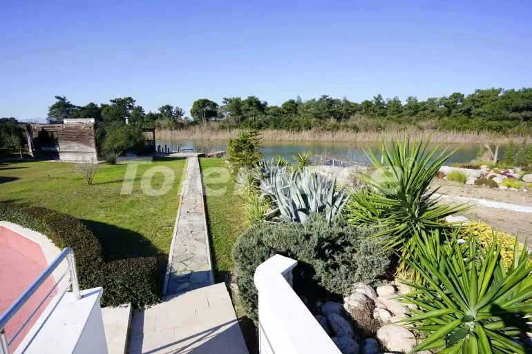 Вилла или дом от застройщика в Центр Белека, Белек с бассейном: купить недвижимость в Турции - 32985