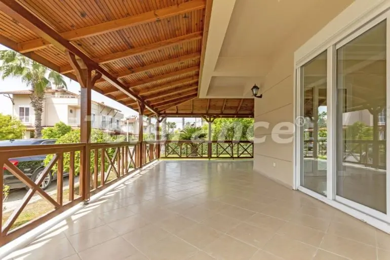 Вилла или дом от застройщика в Центр Белека, Белек с бассейном: купить недвижимость в Турции - 34051