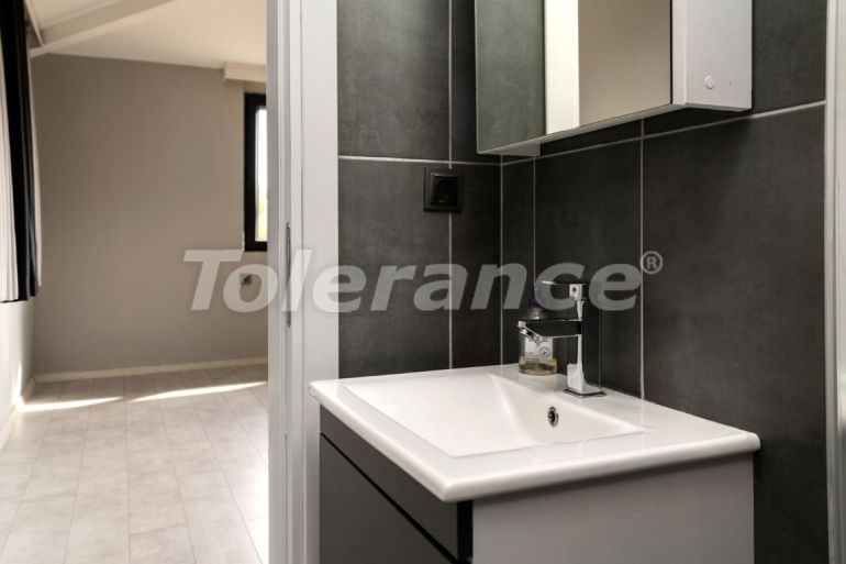 Вилла или дом в Бейджик, Кемер с бассейном: купить недвижимость в Турции - 136442