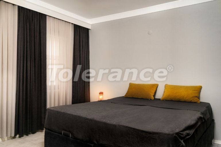 Вилла или дом в Бейджик, Кемер с бассейном: купить недвижимость в Турции - 136445