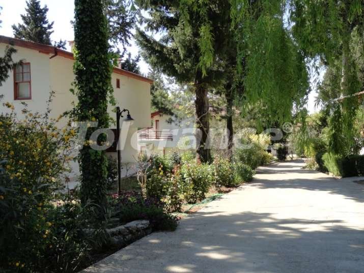 Вилла или дом в Бейджик, Кемер вид на море с бассейном: купить недвижимость в Турции - 1957