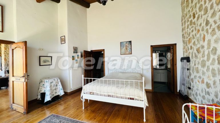 Вилла или дом в Бейджик, Кемер вид на море: купить недвижимость в Турции - 78475