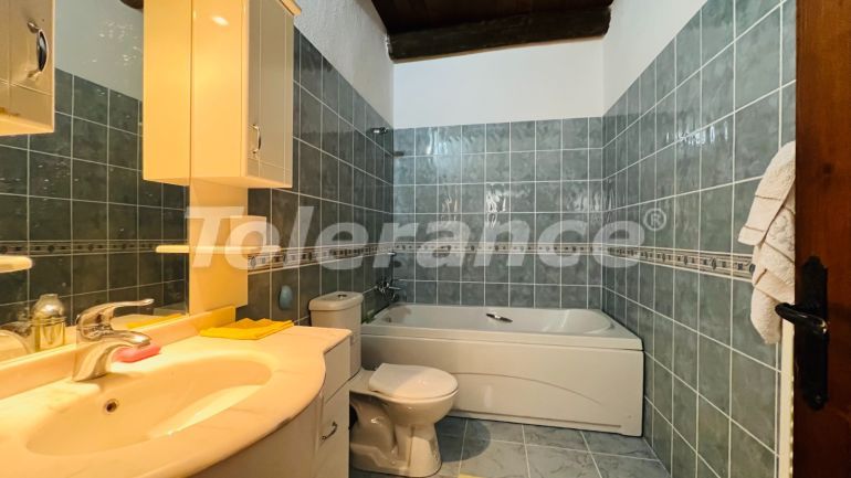 Вилла или дом в Бейджик, Кемер вид на море: купить недвижимость в Турции - 78499