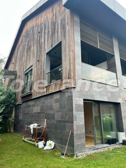 Вилла или дом от застройщика в Бейкоз, Стамбул с бассейном в рассрочку: купить недвижимость в Турции - 133894