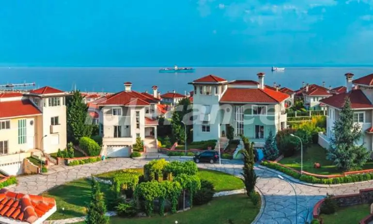 Вилла или дом в Бейликдюзю, Стамбул вид на море с бассейном в рассрочку: купить недвижимость в Турции - 36808