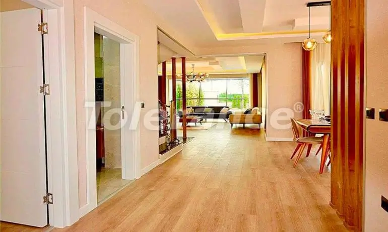 Вилла или дом от застройщика в Бейликдюзю, Стамбул с бассейном: купить недвижимость в Турции - 37987