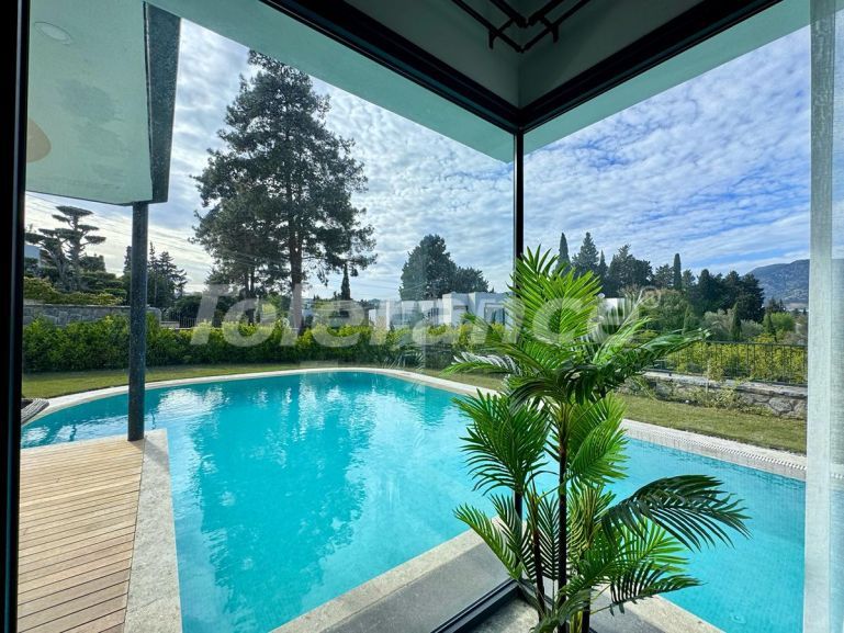 Вилла или дом в Битез, Бодрум с бассейном: купить недвижимость в Турции - 133328