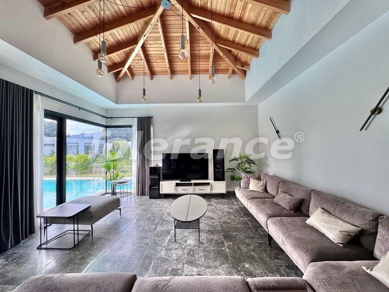 Вилла или дом в Битез, Бодрум с бассейном: купить недвижимость в Турции - 133330