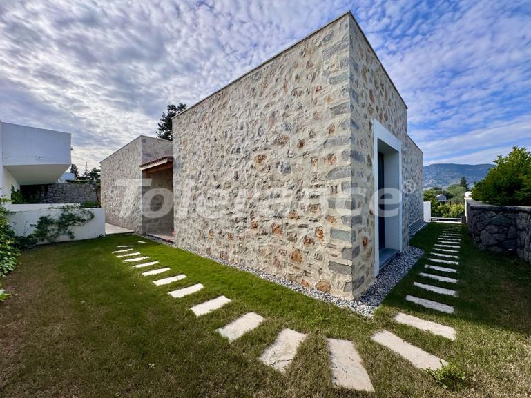 Вилла или дом в Битез, Бодрум с бассейном: купить недвижимость в Турции - 133331