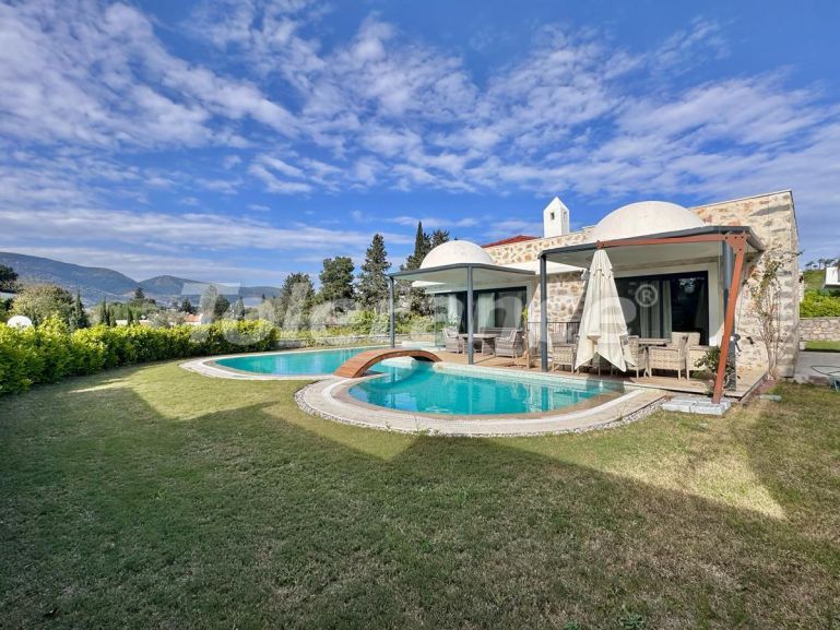 Вилла или дом в Битез, Бодрум с бассейном: купить недвижимость в Турции - 133332