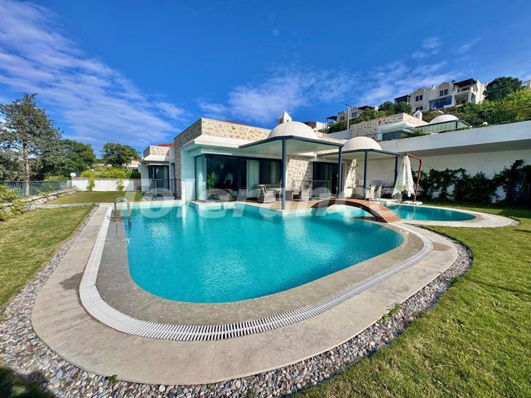 Вилла или дом в Битез, Бодрум с бассейном: купить недвижимость в Турции - 133335