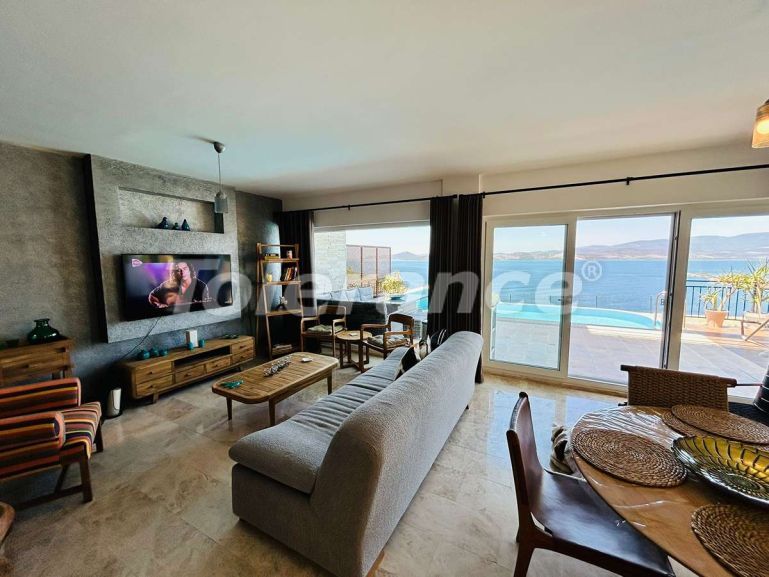 Вилла или дом в Бодруме вид на море с бассейном: купить недвижимость в Турции - 133362