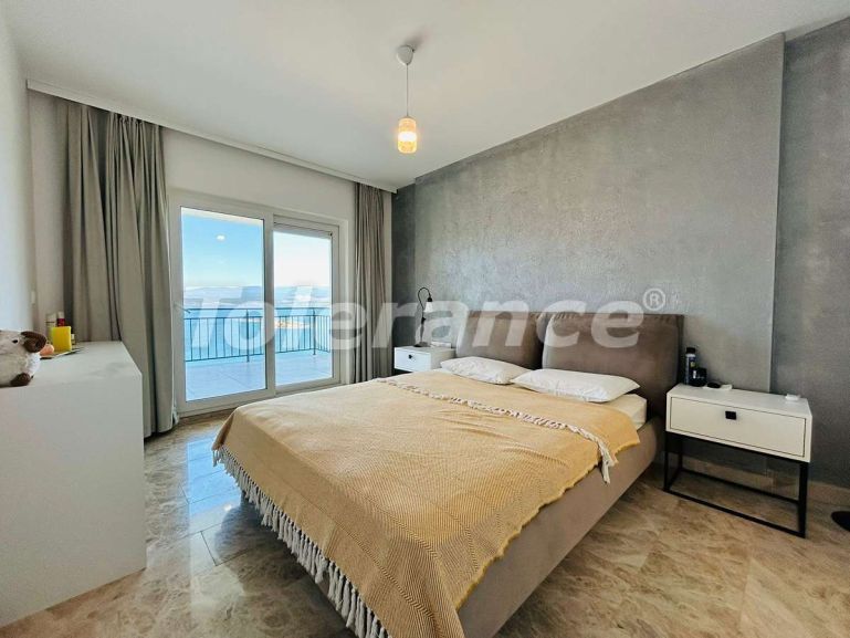 Вилла или дом в Бодруме вид на море с бассейном: купить недвижимость в Турции - 133376