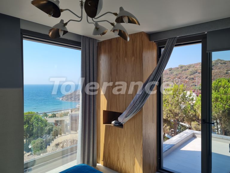 Вилла или дом от застройщика в Бодруме вид на море с бассейном: купить недвижимость в Турции - 67301