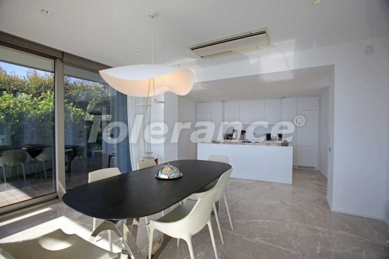 Вилла или дом от застройщика в Бодруме вид на море с бассейном: купить недвижимость в Турции - 70502