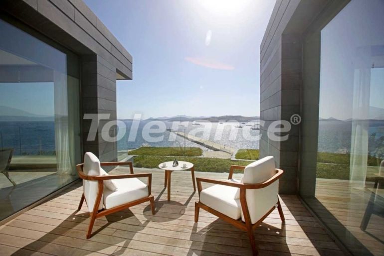 Вилла или дом от застройщика в Бодруме вид на море с бассейном: купить недвижимость в Турции - 70515