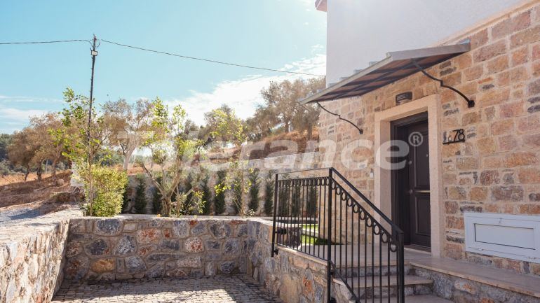 Вилла или дом от застройщика в Бодруме с бассейном в рассрочку: купить недвижимость в Турции - 78325