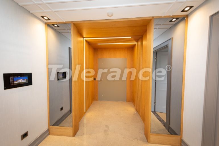 Вилла или дом от застройщика в Бююкчекмедже, Стамбул с бассейном: купить недвижимость в Турции - 100091