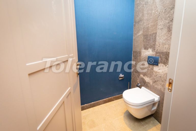 Вилла или дом от застройщика в Бююкчекмедже, Стамбул с бассейном: купить недвижимость в Турции - 100113