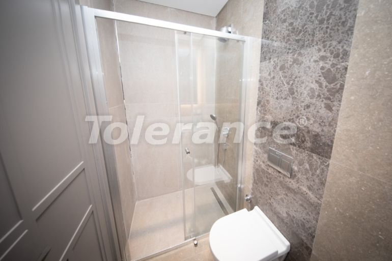 Вилла или дом от застройщика в Бююкчекмедже, Стамбул с бассейном: купить недвижимость в Турции - 100132