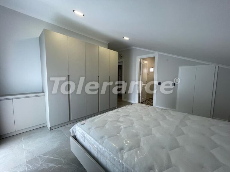 Вилла или дом в Чалыш, Фетхие с бассейном: купить недвижимость в Турции - 57551