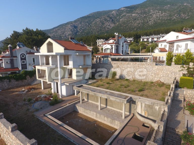 Вилла или дом от застройщика в Чалыш, Фетхие вид на море с бассейном: купить недвижимость в Турции - 69779