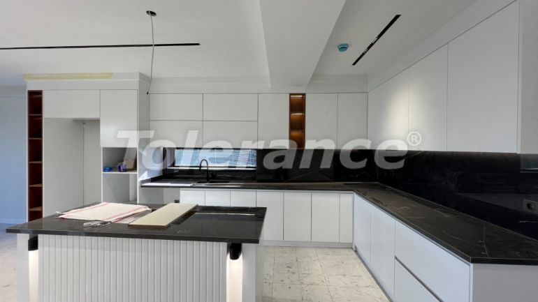 Вилла или дом от застройщика в Чамьюва, Кемер с бассейном: купить недвижимость в Турции - 103962