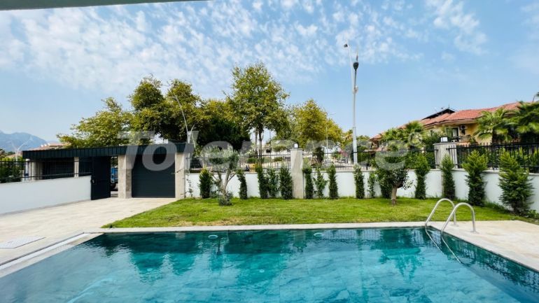 Вилла или дом от застройщика в Чамьюва, Кемер с бассейном: купить недвижимость в Турции - 103986