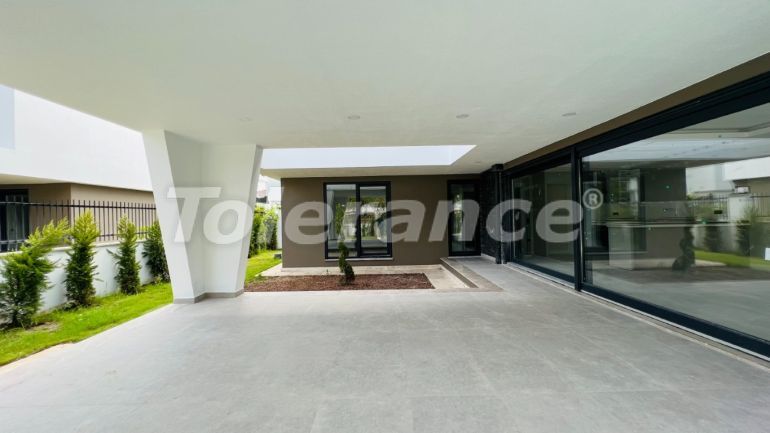 Вилла или дом от застройщика в Чамьюва, Кемер с бассейном: купить недвижимость в Турции - 103987