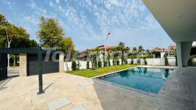 Вилла или дом от застройщика в Чамьюва, Кемер с бассейном: купить недвижимость в Турции - 104009