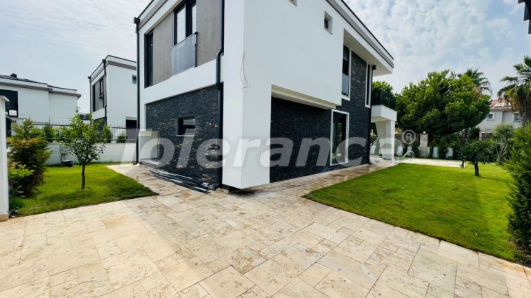 Вилла или дом от застройщика в Чамьюва, Кемер с бассейном: купить недвижимость в Турции - 104016